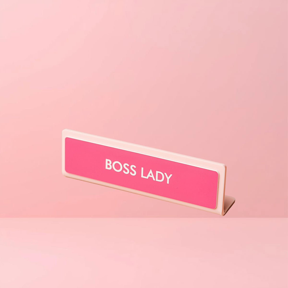 Placa de Escritorio Boss Lady