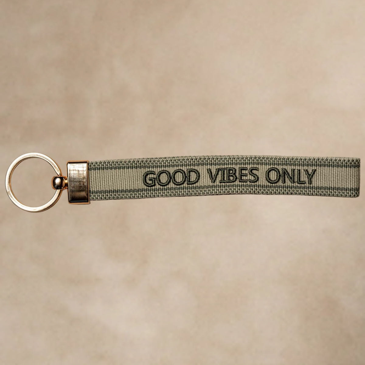 Llavero Good Vibes Only Dark Green