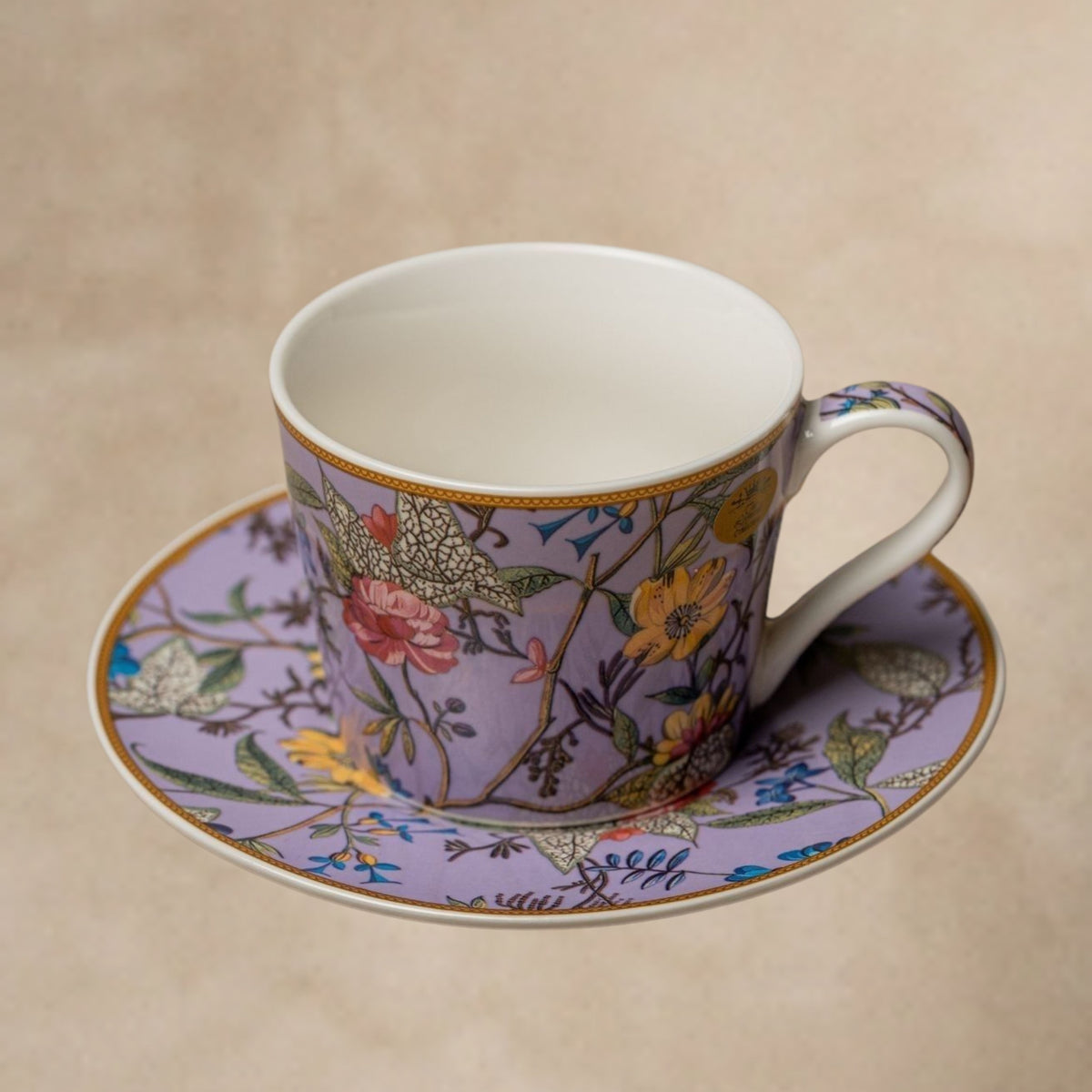 Set Taza y Plato Floral Morado · William Kilburn