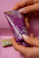 Set Crema de Manos y Lip Gloss Haveli Garden · Sara Miller London